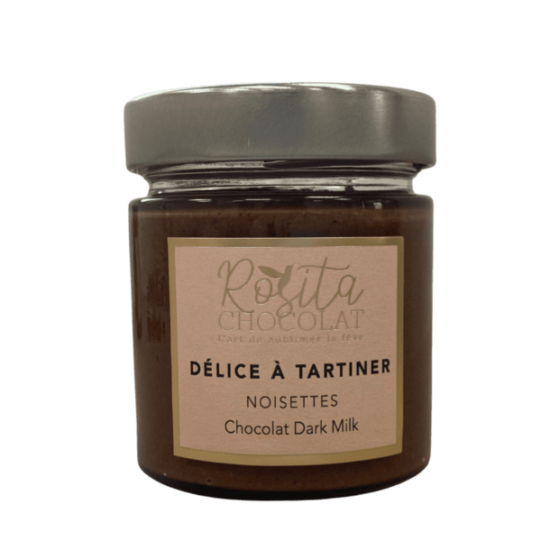 Photo d'un pot de délice à tartiner noisettes détouré