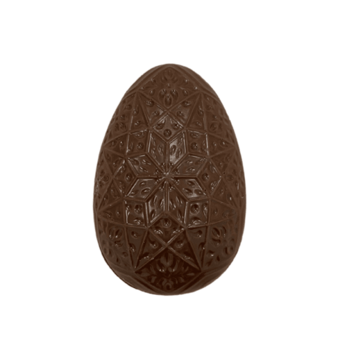 Oeuf de Pâques au chocolat au lait avec motifs